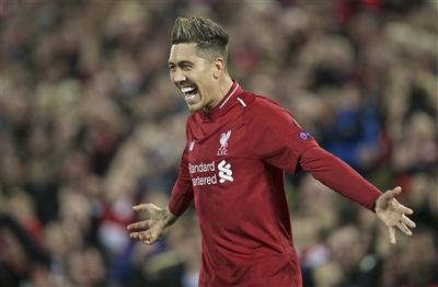 利物浦球员菲尔米诺庆祝进球.新华社发