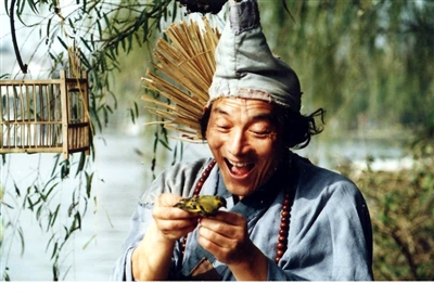 游本昌《济公》剧照